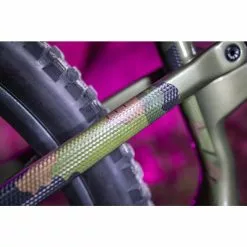 Muc-Off Chainstay Protection Kit Camo -E-BIKE shop muc off chainstay protection kit camo4